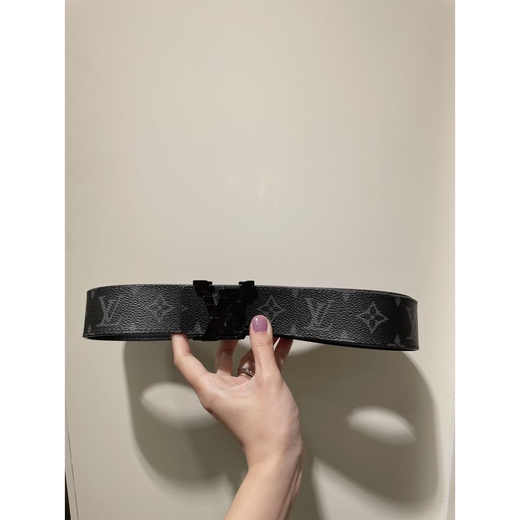 l0vis Vvtt0n belts